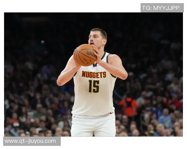 约基奇首节状态低迷仅得3分6板4助表现不佳球队面临挑战