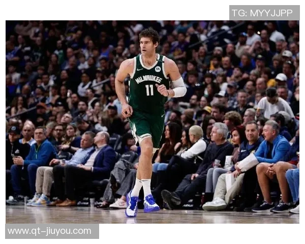 大洛佩斯表现低迷全场仅得1篮板正负值惨淡24令球队失望